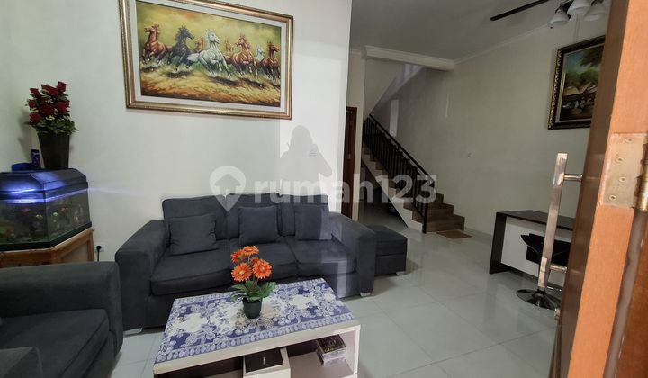 Rumah Bagus Full Renovasi SHM di Graha Raya Rumah Bagus Full Renovasi SHM di Graha Raya