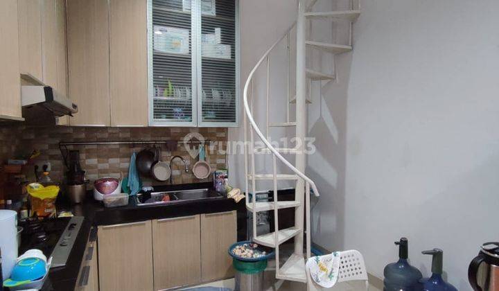 Rumah Semi Furnished Bagus Shm - Sertifikat Hak Milik Di Graha Raya Siap Huni 2