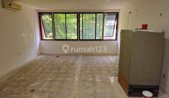 Ruko 75 m SHM Bagus 4 Lantai, Pinggir Jalan Utama  2