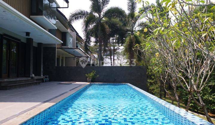 Rumah The Green Bsd Shm Bagus 2 Lantai Ada Kolam Renang  1