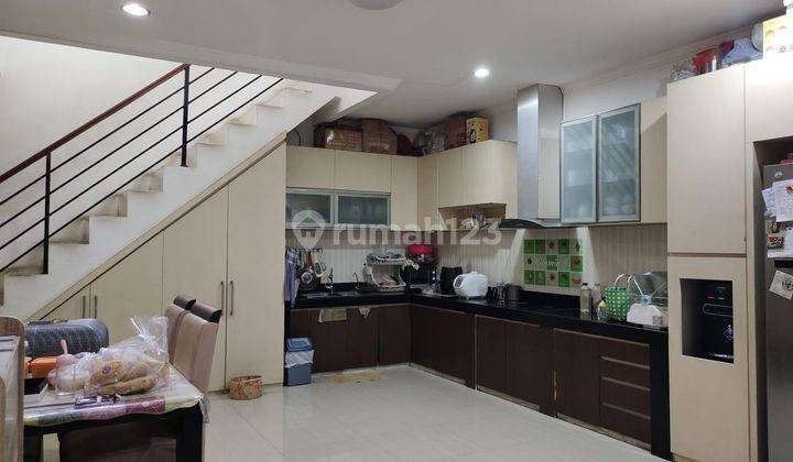 Dijual Rumah 3 Lantai di Golden Palm, Jakarta Barat, Lt 137m, Hrg 3,5M 2