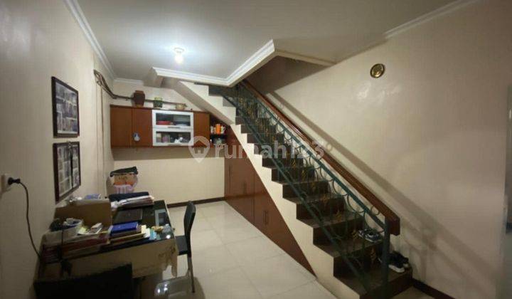 Rumah Bagus Full Furnished di Bekasi Narogong Perumahan Aman Nyaman 2