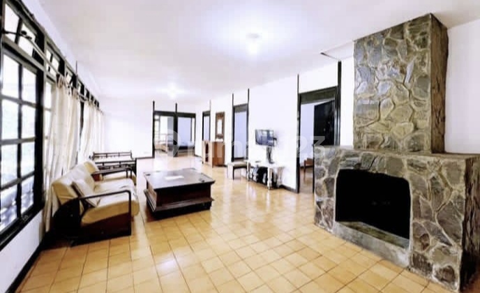 Terbatas Vila Asri Kemuning Cisarua Puncak