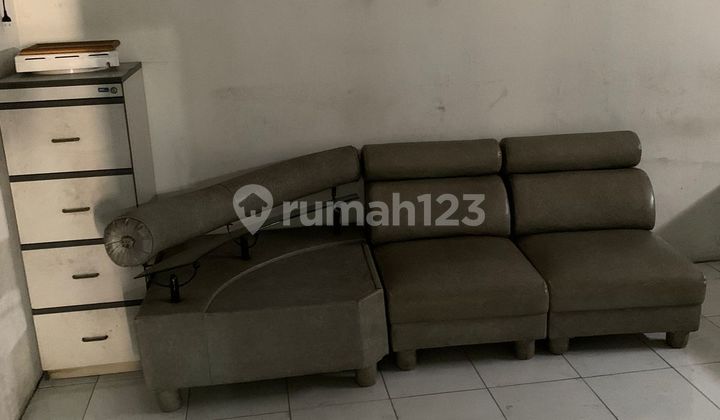 Shop House by Tangerang City Main Road 2