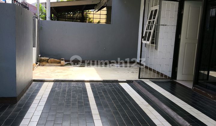 Rmh Luas Taman Meruya Ilir Akses Dekat Tol