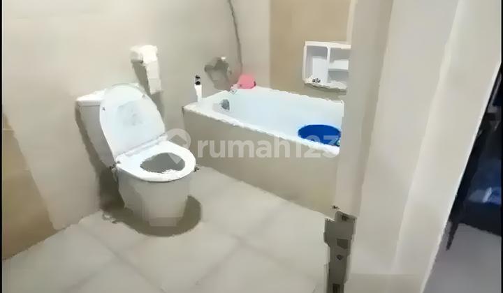 Rumah Besar Dan Luas Komplek Puri Mansion 2