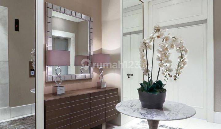 Apartement St Regis 3 BR Furnished Baru 1