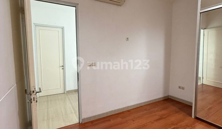 House in Duta Garden with SHM, East Facing, Negotiable. 2