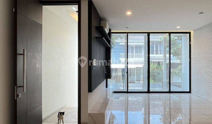 Dijual Brand New Townhouse Pondok Indah Strategis 2