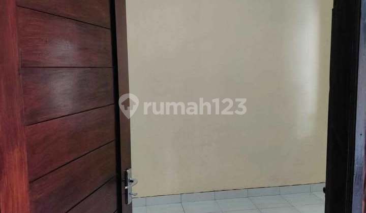 Good Unfurnished Rental House with SHM in Dalung, Badung