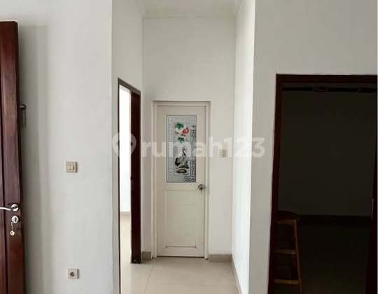 Nice Unfurnished Rental House with SHM in Munggu, Badung