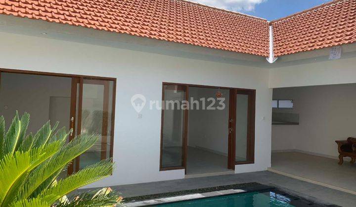 New SHM Unfurnished Villa - Certificate of Ownership on Padonan Road, Tibubeneng 1