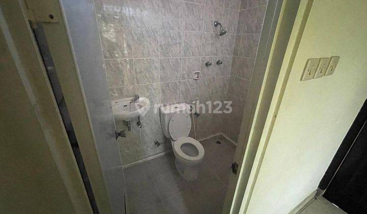 Rumah Kontrakan 2 Lantai Baru Semi Furnished SHM di Cokroaminoto, Denpasar 2