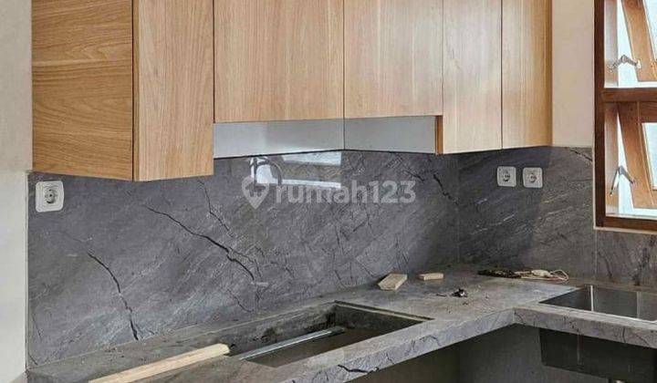 Rumah Kontrakan 2 Lantai Baru Unfurnished SHM di Tegal Sari Biuang, Denpasar 2