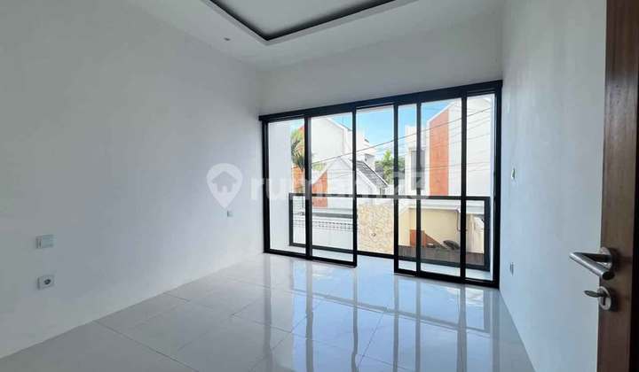 Rumah Kontrakan Bagus Unfurnished SHM Renon, Denpasar 1