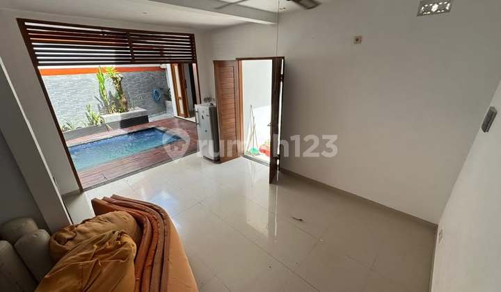 Villa for Annual Lease in Berawa, Jalan Raya Semat, Canggu Villa for Annual Lease in Berawa, Jalan Raya Semat, Canggu