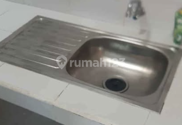 Rumah Kontrakan Unfurnished, Renon 2