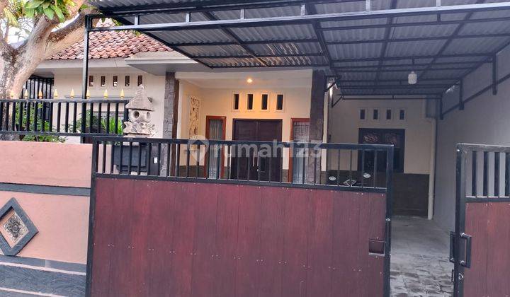 Rumah Kontrakan Bagus Semi Furnished SHM di Sidakarya, Denpasar 1