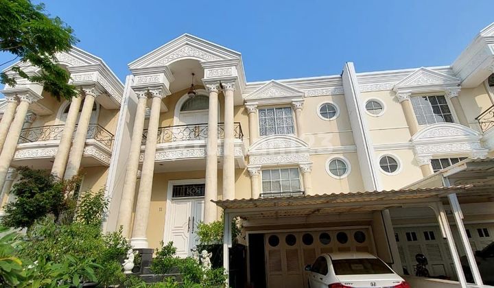 Rumah Bagus di Cluster Rome Mediterania Boulevard 3 Lantai