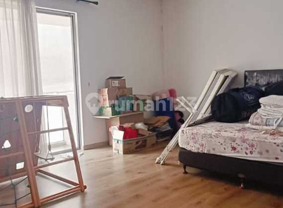 Rumah 3 Lantai Bagus di Harmony, Jakarta Utara 2