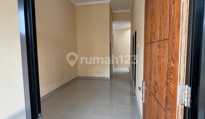 Affordable flood-free house with free kitchen set, only 185 million in Citayam.