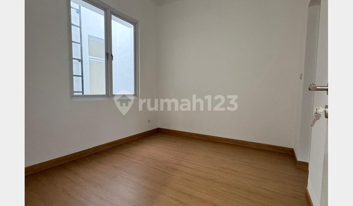 Rumah Lebar 7 Hadap Selatan The Icon Bsd City Tangerang Selatan 2