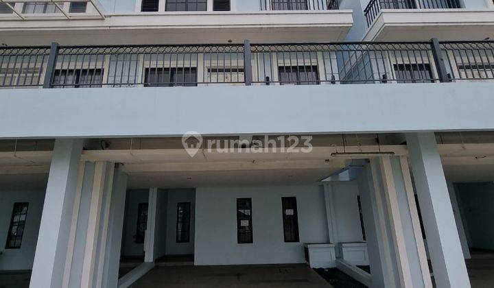 Disewakan Rumah Bagus 2 Lantai Lavon 2 Sindang Jaya Tangerang  1