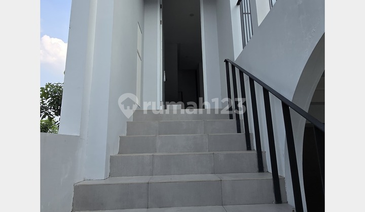 Rumah Lebar 8 Hoek/Hook/Huk - Aether Green Wich BSD Tangerang Selatan 2