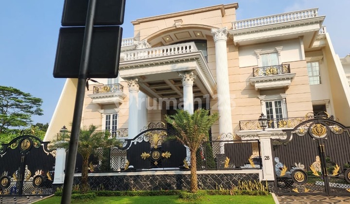 Luxury House on Jl. Sekolah Kencana, Pondok Indah, South Jakarta