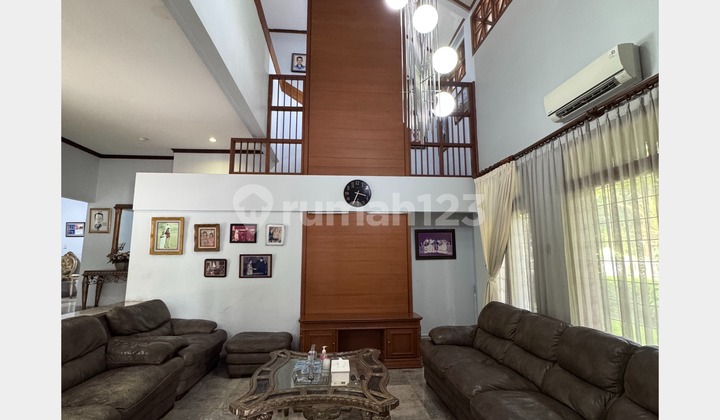 Rumah Langka Full Furnished dengan Pool - Duta Indah, Pondok Indah Jaksel