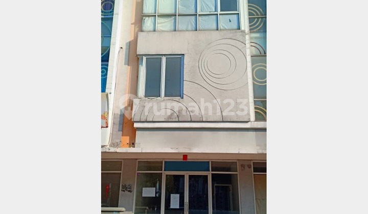 Ruko Glaze Hadap Jalan Raya - Gading Serpong, Tangerang