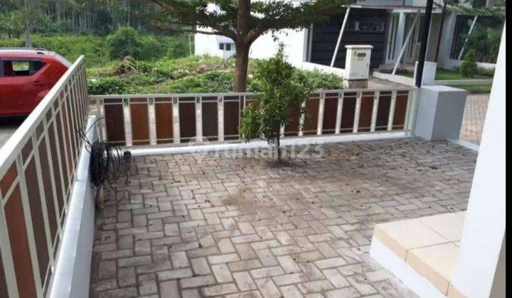 Rumah Baru Unfurnished SHM Malang Jawa Timur 2