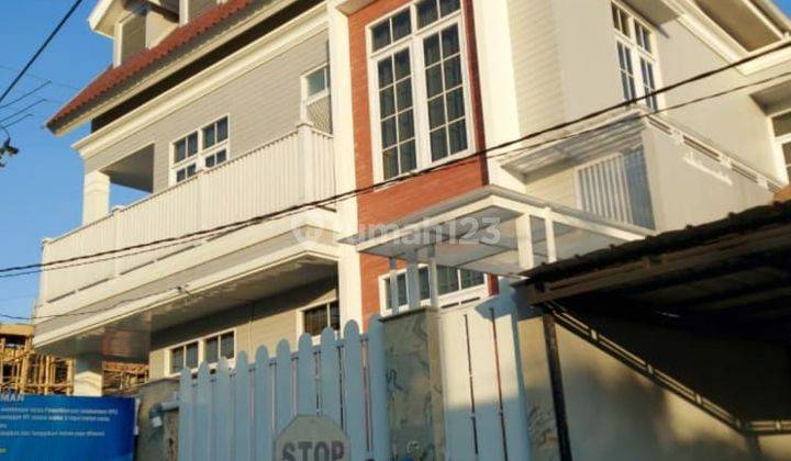 Dijual Rumah Modern American Style Rumah 2 Lantai Shm Bagus Selatan 2