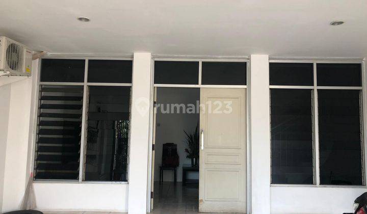 Dijual Rumah Kos Bagus SHM Masih Aktif 3 Lantai di Darmo Permai Utara Investasi Menguntungkan 1