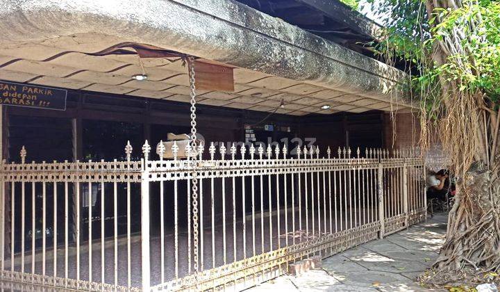 Rumah dan Gudang yang Luas di Area Strategis Kota Nganjuk Cocok untuk Hunian dan Usaha 1