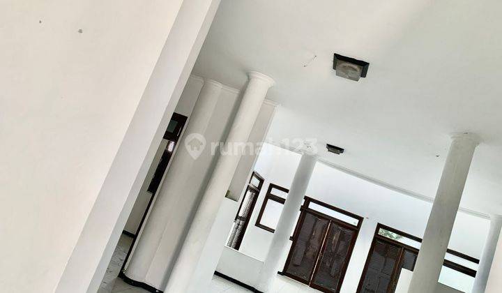 Dikontrakkan Rumah Mewah Unfurnished 9 Kamar di Margorejo Surabaya Cocok Untuk Hunian Atau Kantor 2