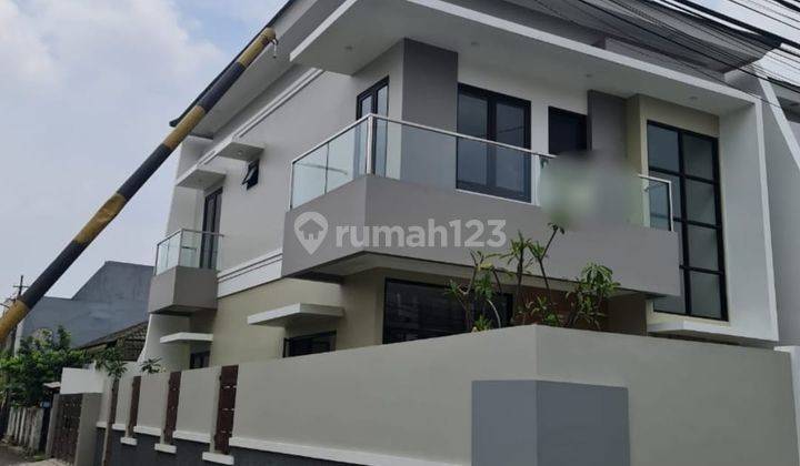 Dijual Rumah di Duren Sawit 1