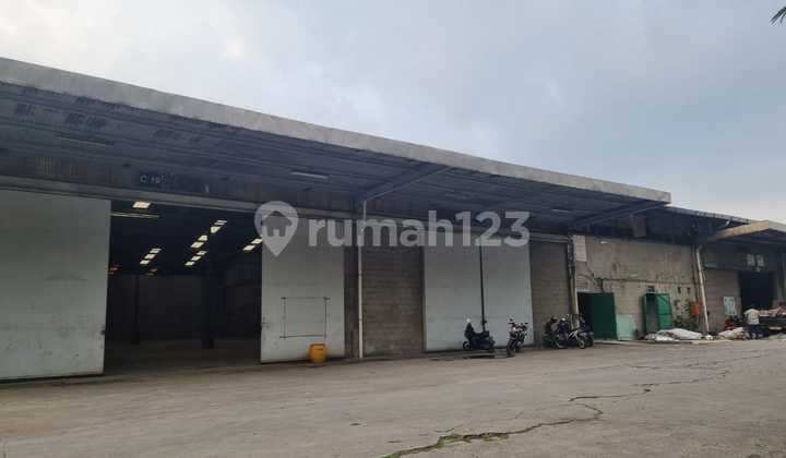 Disewa cepat gudang non loading doc muatan 40 feet kontainer di Cakung 