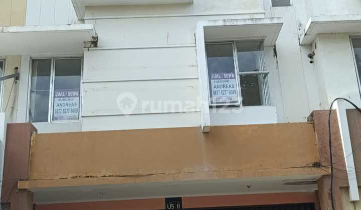 Disewakan / Dijual Ruko Strategis - Taman Cemara