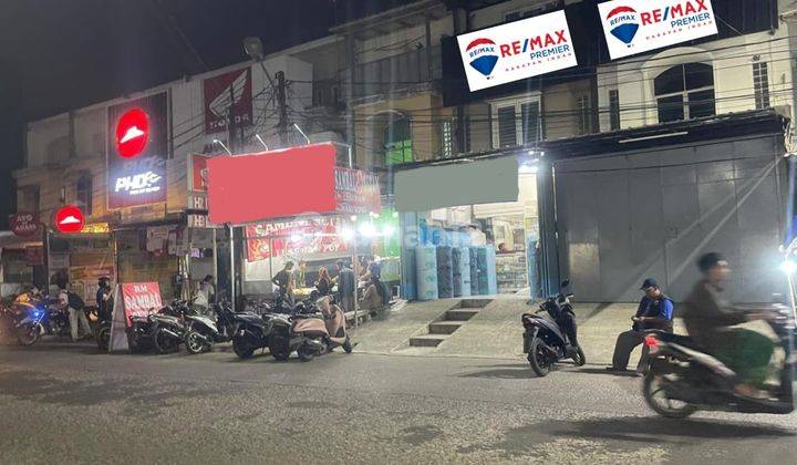 Dijual 2 Ruko Gandeng Pondok Ungu Permai SHM Daerah Pertokoan Perumahan Padat Penduduk 1