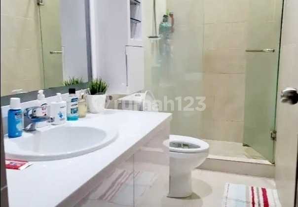 Nice house ready to occupy, elevated from the road, on Musik Street, Kelapa Gading, North Jakarta. 2