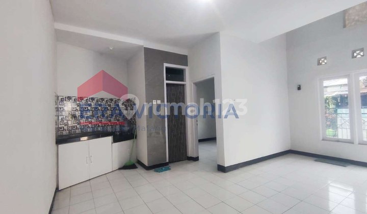 Ready-to-Occupy 700 Million Strategic Residence in Arjosari & Araya Corridor 2