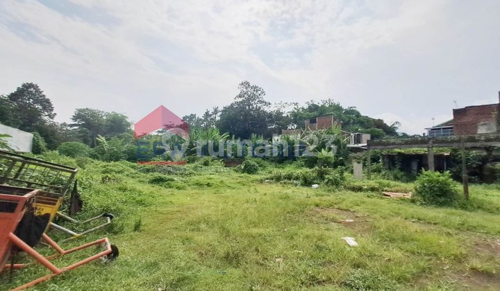 Large Land Investment 700+ M² Potential for Rental and Commercial Parking