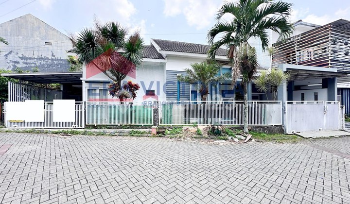 Nice House in Lowokwaru Fully Furnished Suitable for Boarding Nice House in Lowokwaru Fully Furnished Suitable for Boarding