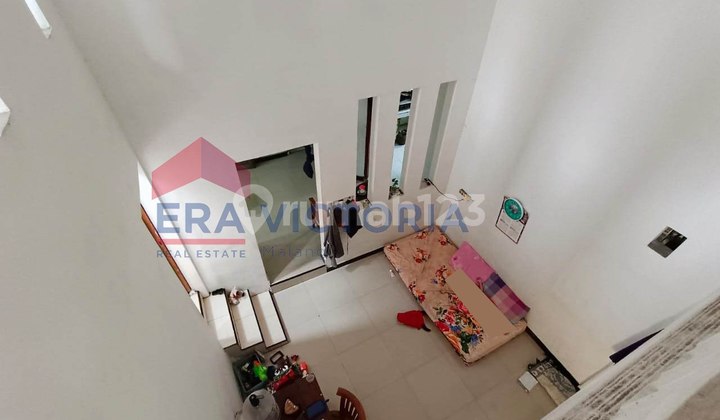 Dijual Rumah 1,5 Lantai Lokasi Depan Sekolah bisa untuk Usaha