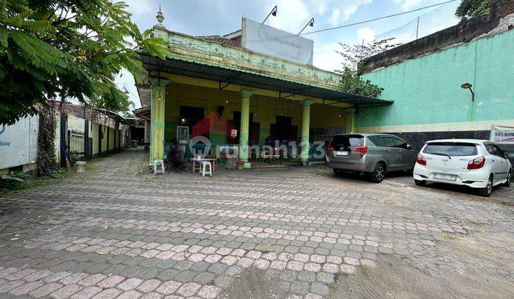 Ex Rumah Makan Lokasi Strategis Pinggir Jalan Raya Dekat Alun Alun Kota Malang 1