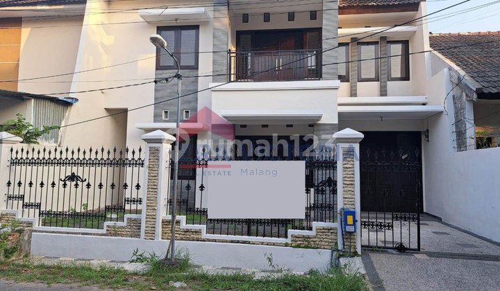 Modern Minimalist House for Rent in the Campus Area, Located Right Behind UIN.