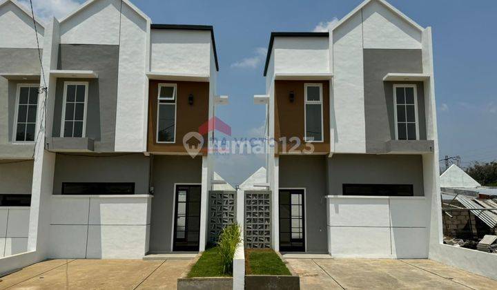 Rumah 2 Lantai Type Sky Light 36 60, Skyland Sekarpuro, Pakis Modern Nordic Scandinavian Dengan Fasilitas Premium Terletak di Sekarpuro, Pakis, Malang. Lokasi Strategis Dekat Exit Tol Malang. 2