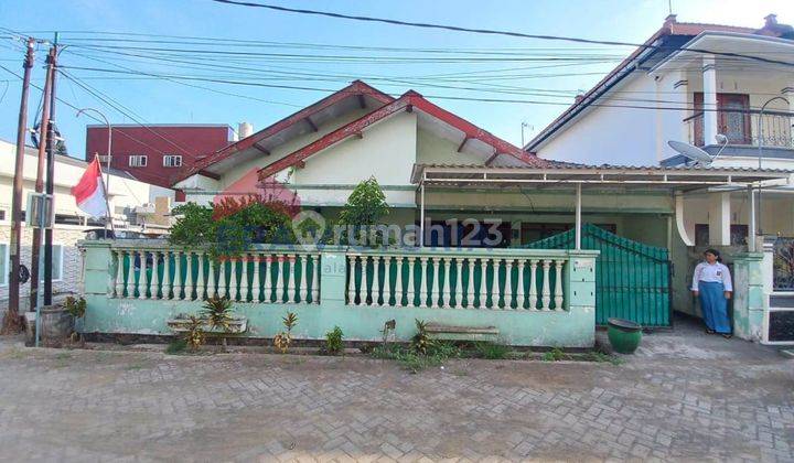 Rumah Tinggal Dan Kost Posisi Hook di Jl. Taman Borobudur Indah, Mojolangu, Kec. Lowokwaru, Kota Malang, Jawa Timur 65142, Malang 1