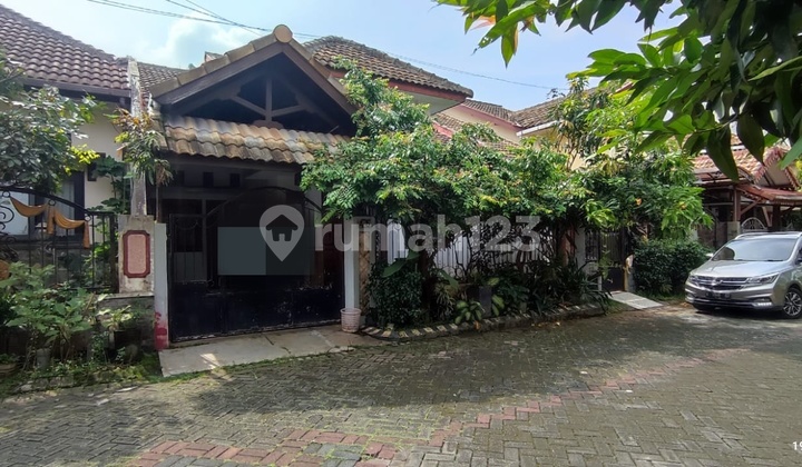 House for Sale Near Suhat, Suitable for a Boarding Business House for Sale Near Suhat, Suitable for a Boarding Business